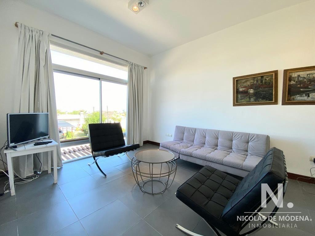 Apartamento de dos dormitorios en Manantiales - Parrillero