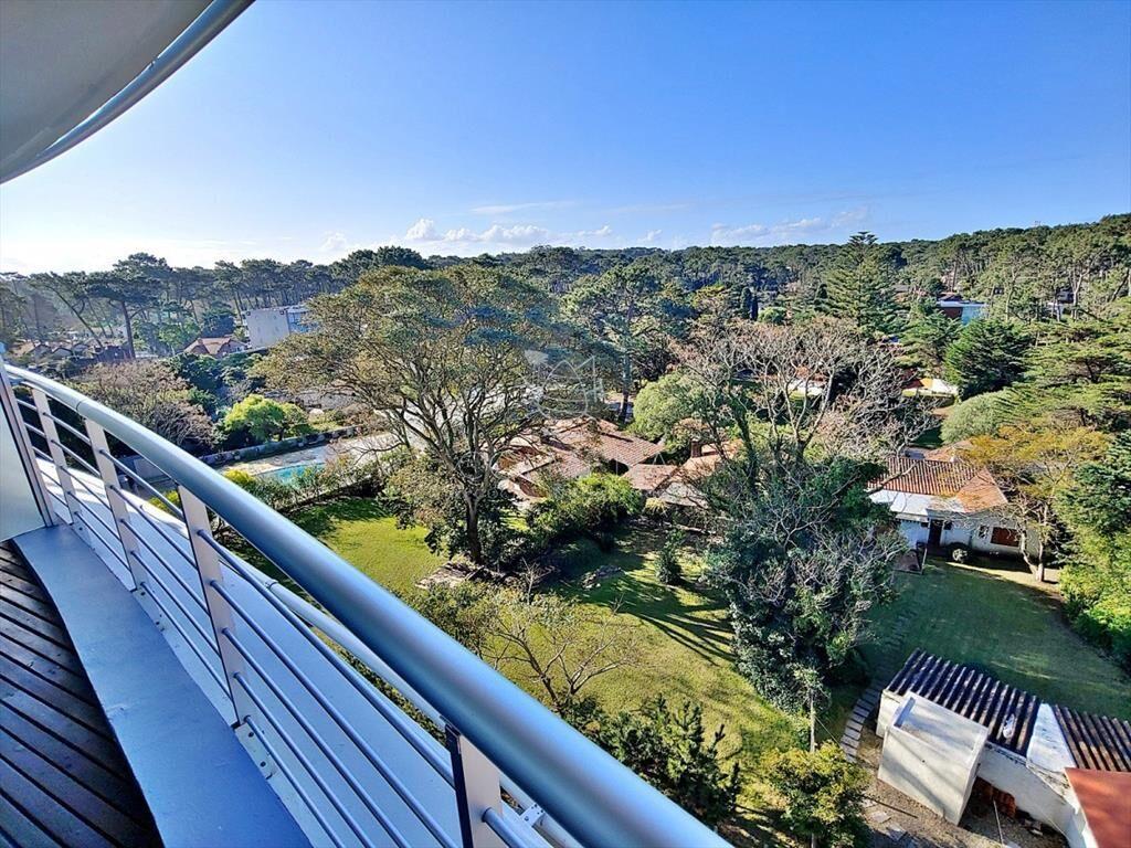 Apartamento en Torre de categoria.
