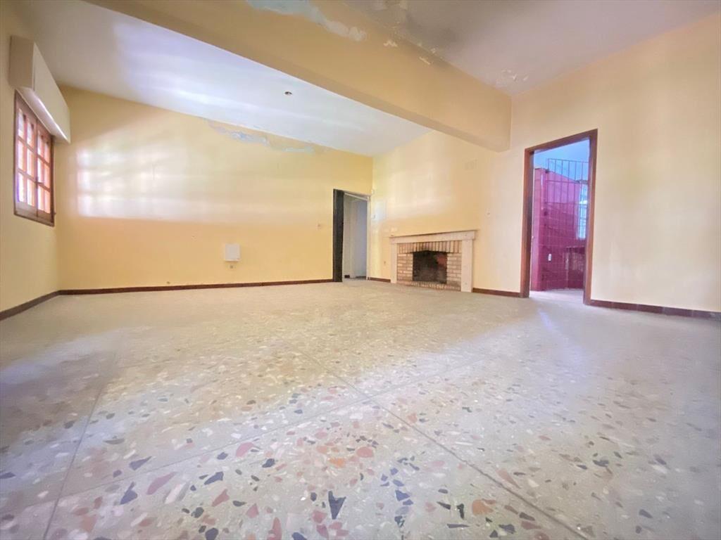 VENTA CASA 2 DORMITORIO GRAN GARAJE. LA TEJA
