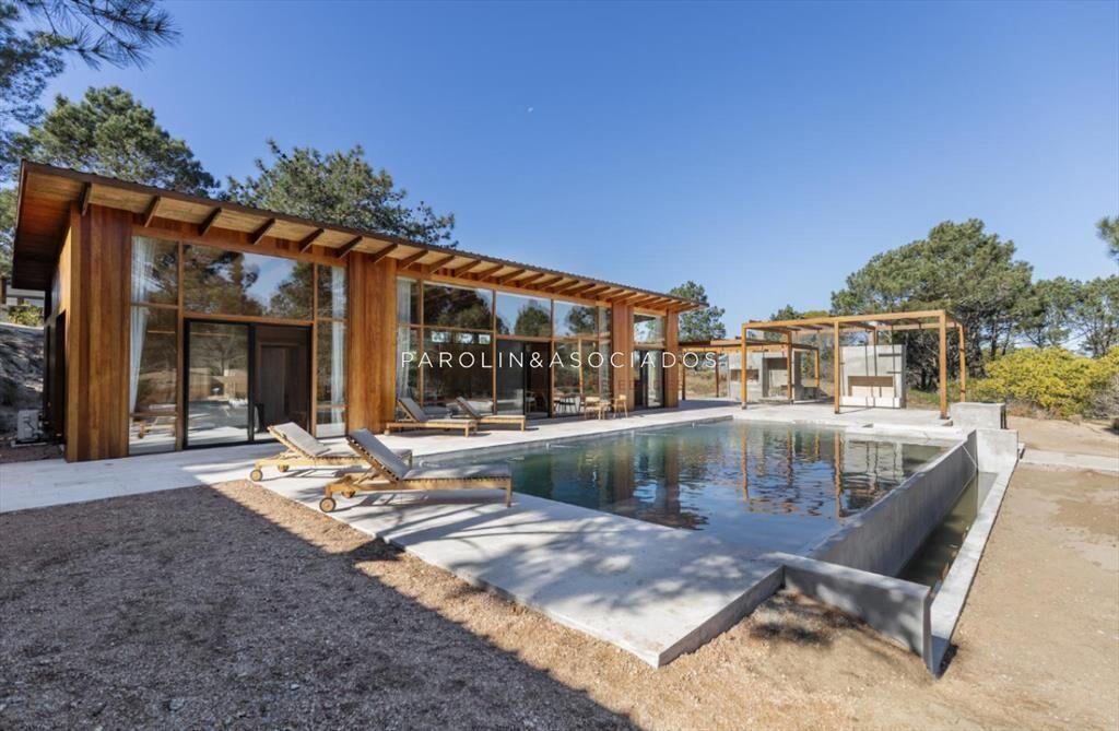 Casa en Venta de 5 Dormitorios en Laguna