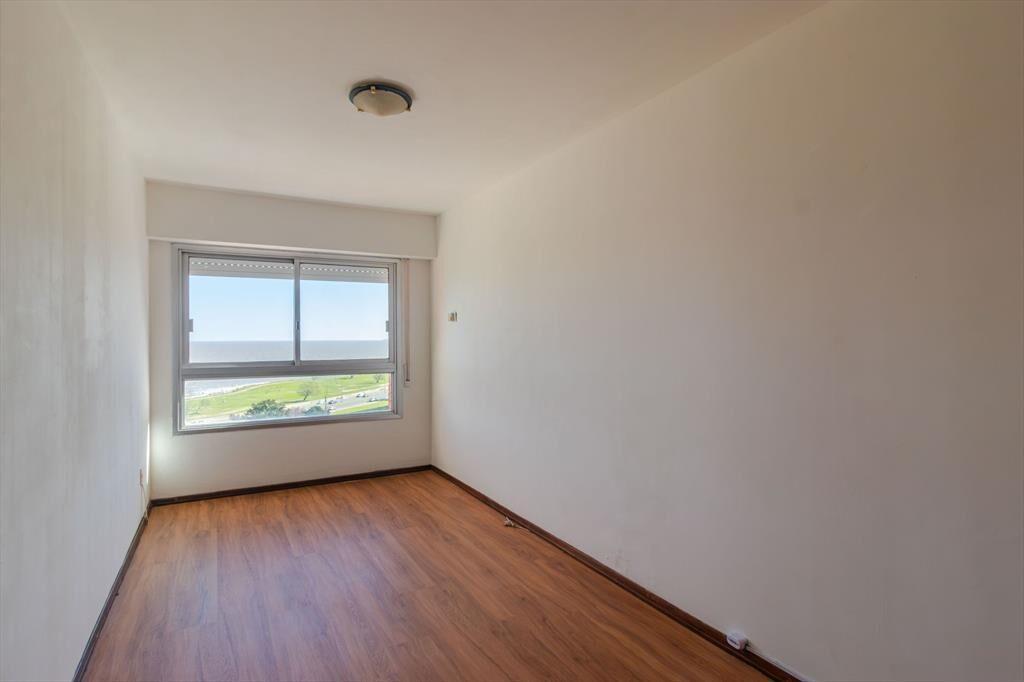 Venta 2 Dorm Golf Towers Vista al Mar y Garaje