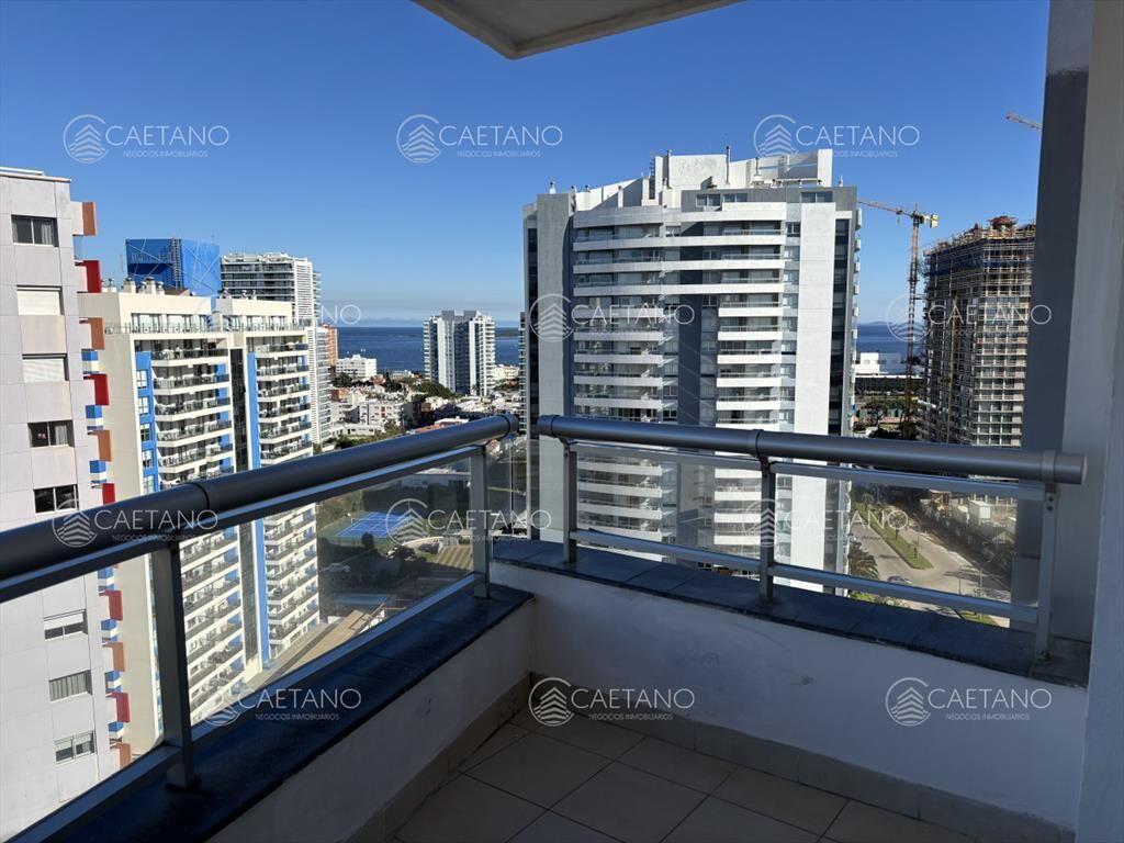 AV. CHIVERTA PENT HOUSE EN VENTA VISTA AL MAR
