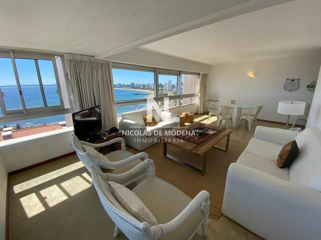 Apto en Peninsula de 3 dor, 3 baños cocina con