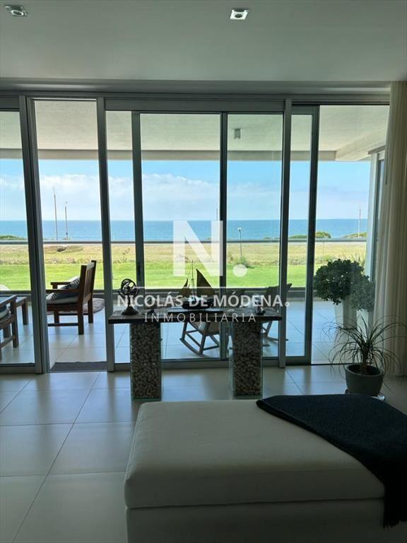 Apartamento de 3 dormitorios en Punta del Este