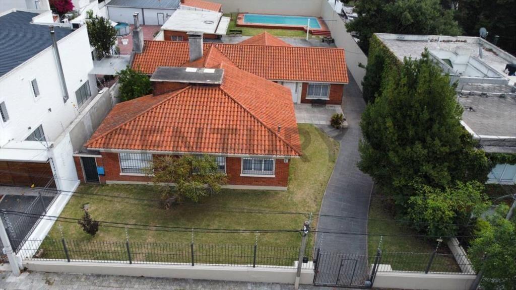 Exclusiva casa en el Prado 5 DORM-PISCINA-BARBACOA-4 BAÑO...