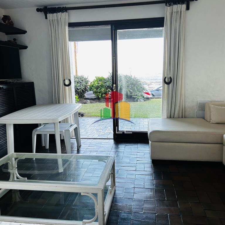 Apartamento frente al mar 4 dormitorios en - del