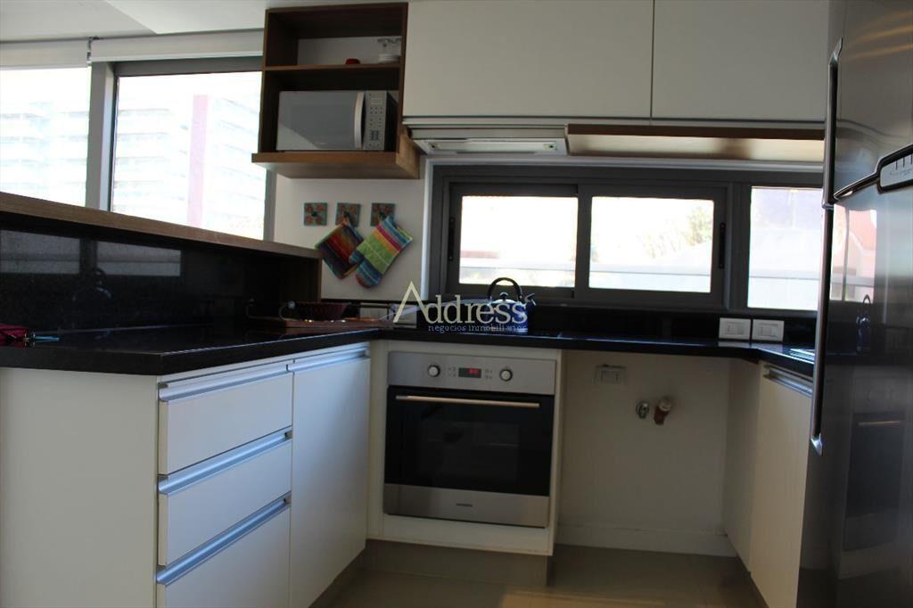 Apto 2 dorm, 2 baños, esquinero, en venta