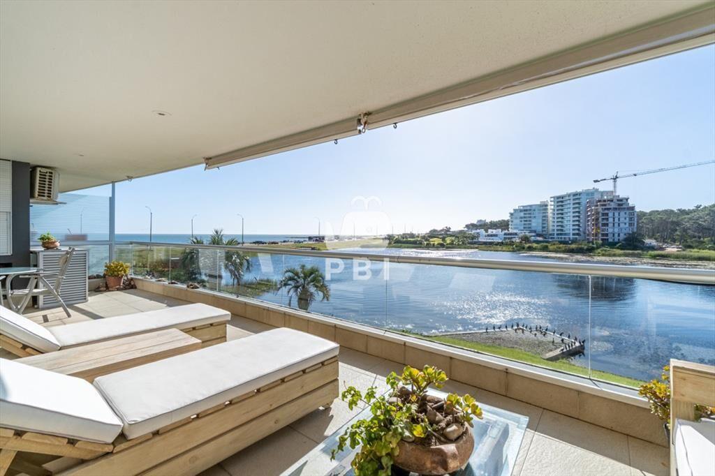 Apartamento de 1 dormitorio frente a la Laguna -