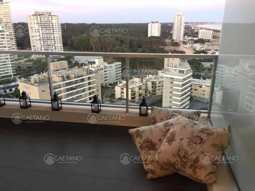 Excepcional apartamento con hermosa vista en
