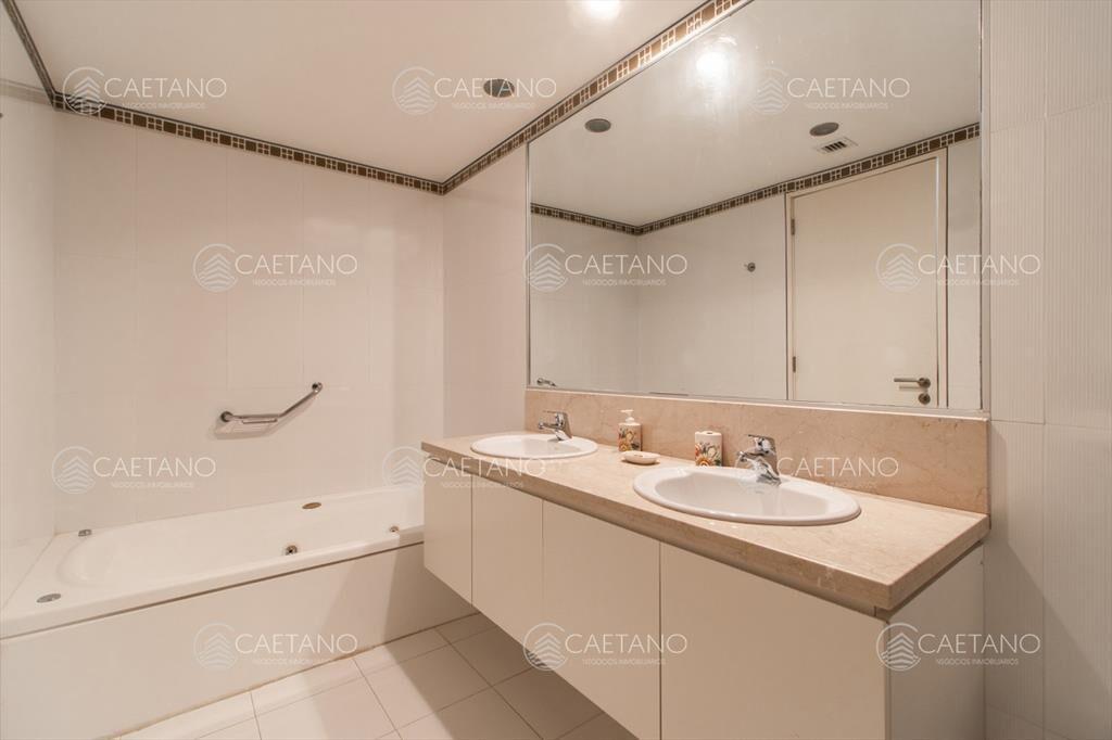 Apartamento en torre Le Parc en alquiler temporario, Playa