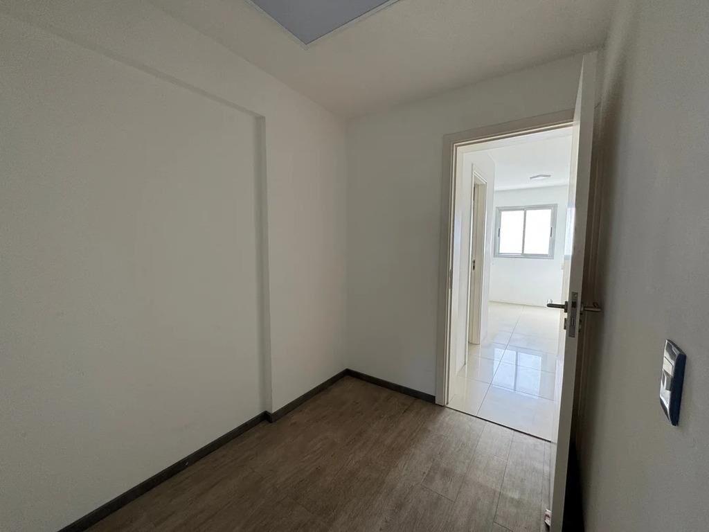 Venta con renta de Oficinas, piso 10 en Marigot Office