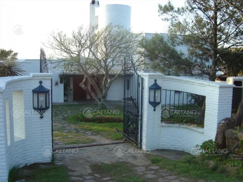 Alquiler temporada gran casa en Punta Ballena en
