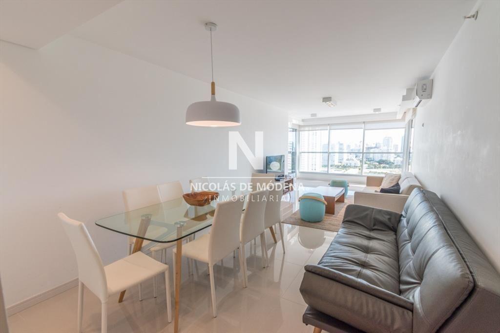 Departamento de 2 dormitorios en venta en Playa