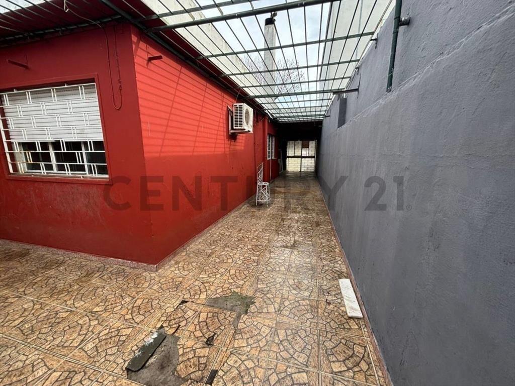 Venta Casa 3 Dormitorios + Apto Barrio Ituzaingó USD.149....
