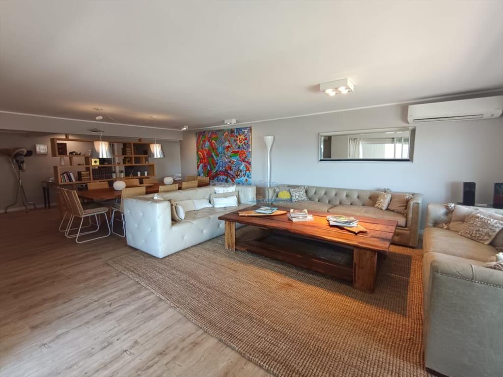 Apartamento en venta de 3 dormitorios en Punta ,