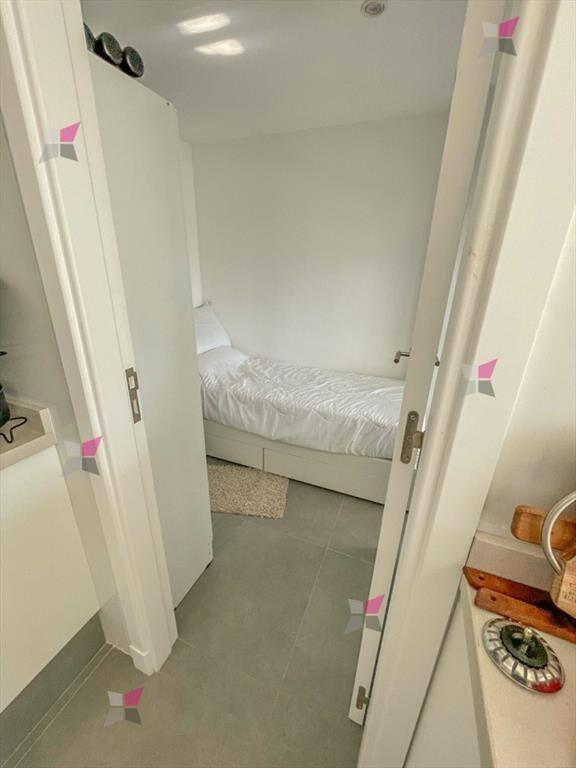 VENTA DE APARTAMENTO DE 3 DORMITORIOS Y SERVICIO