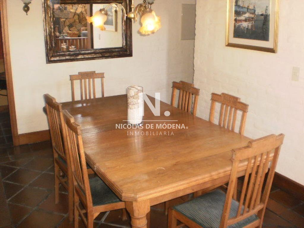 Oportunidad Solida Casa en Pinares, 3 dormitorios, Punta de
