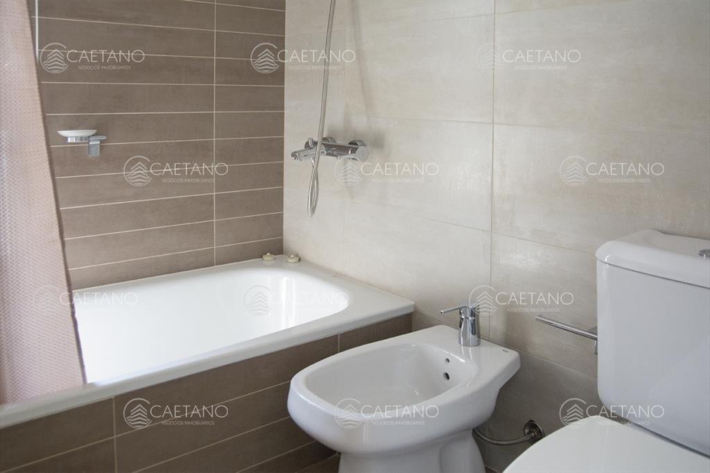 Apartamento de 2 dormitorio en Edificio Gala , ,
