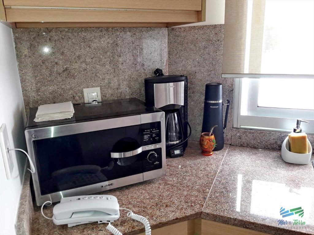 Apartamento en Roosevelt, 2 dormitorios, edificio