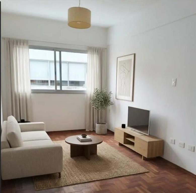 Venta Apartamento 1 dormitorio a metros de 18 de Julio en l