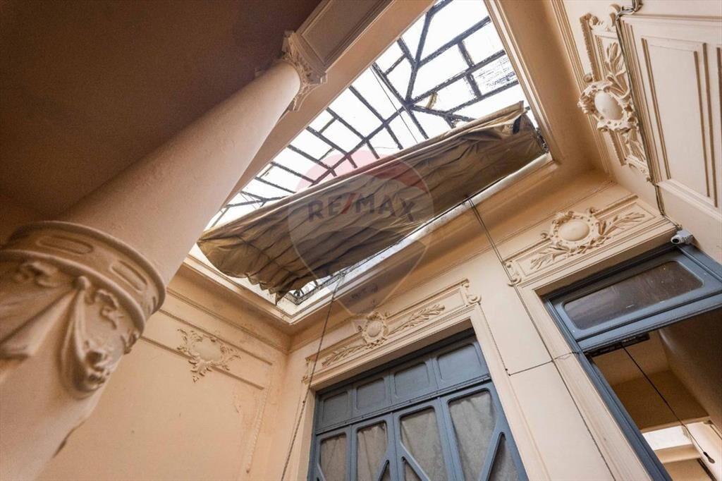 VENTA CENTRO EDIFICIO PENSION Y 2 LOCALES RENTADOS
