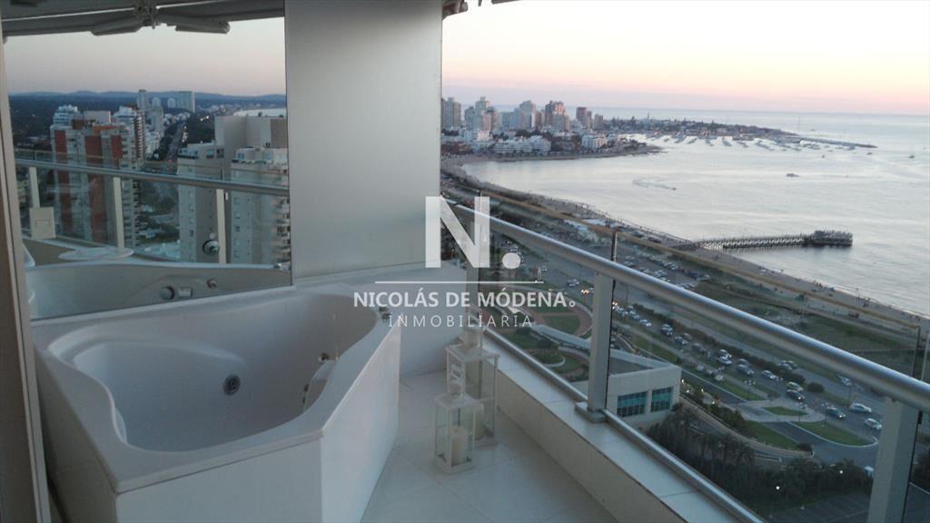 Apartamento en Punta del Este, Mansa