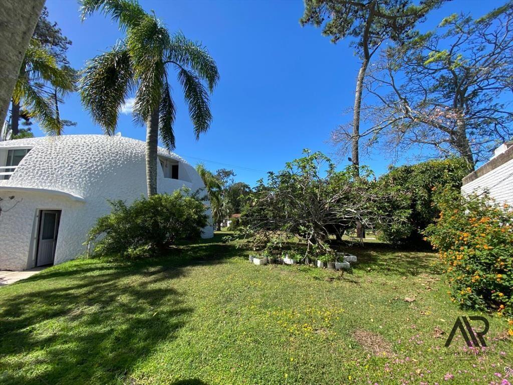 Casa en alquiler temporario c/ cochera en Cantegril
