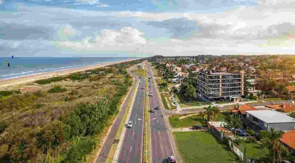Apto 2 dorm con terraza, en pozo, C. de la Costa