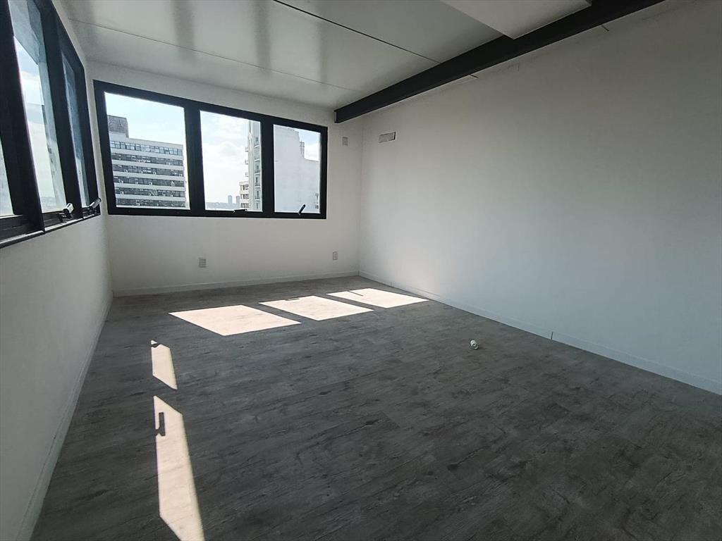 Estrena, frente Plaza Matriz, gran vista, 72 m2, 1 dormitor