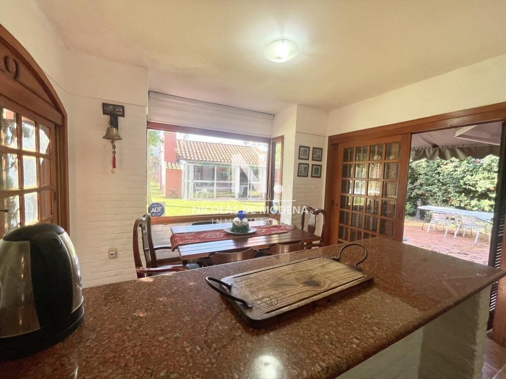 Venta Casa - 5 dormitorios 3 baños - Punta