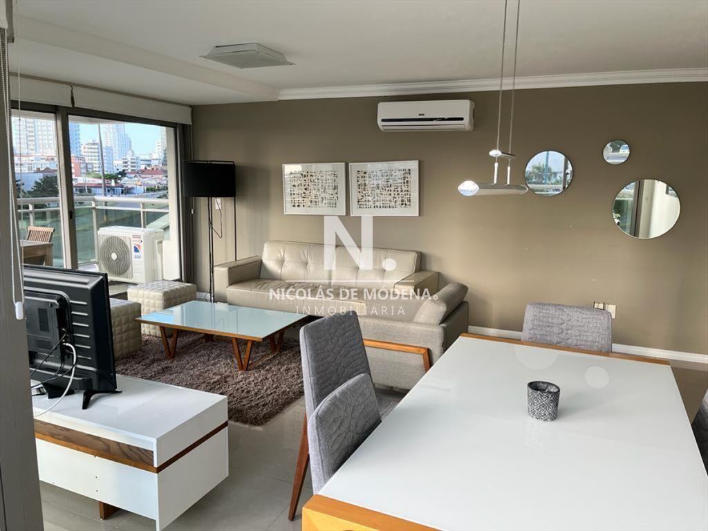 Departamento de 2 dormitorios en alquiler en
