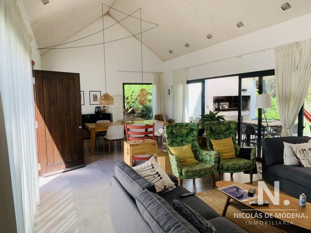 Moderna casa en Venta, 3 dormitorios, Punta del Este