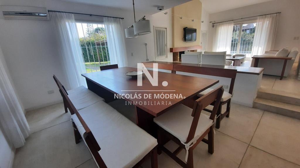Exclusiva casa de 4 dormitorios con piscina en en