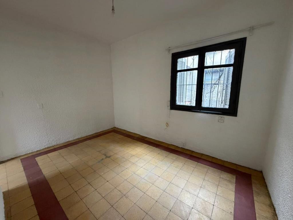Alquiler de Apartamento en Carlos Roxlo con 1 dormitorio en