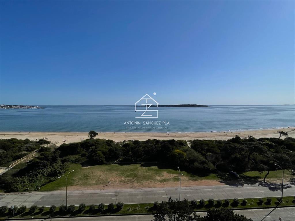 apartamento en primera linea de playa mansa