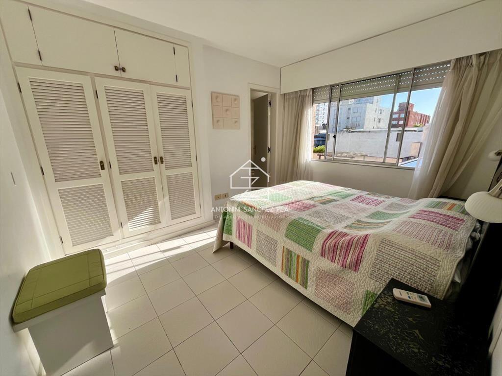 En venta apartamento en Peninsula de 3