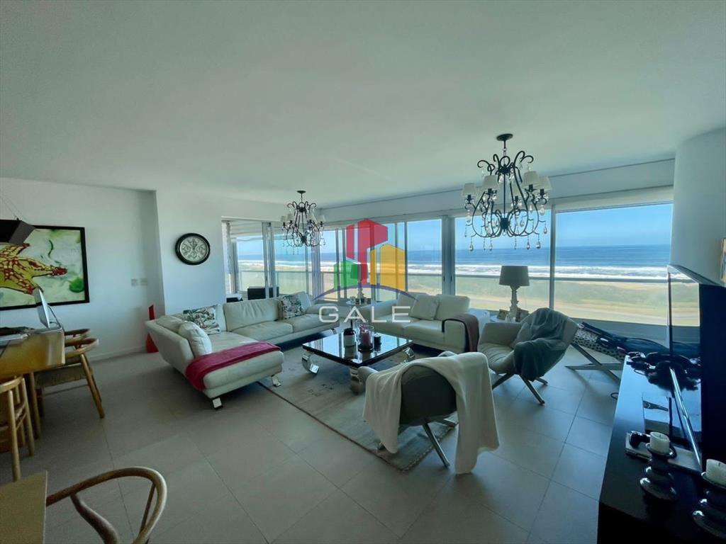 Le Parc Esquinero en Venta Tres Dormitorios