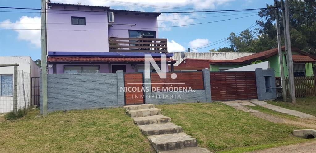 Casa de 4 dormitorios en venta en Barrio San