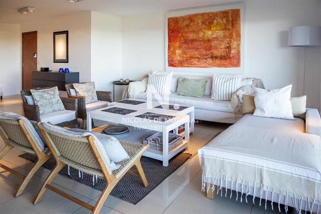 Apartamento de 3 dormitorios en Rincon del indio,