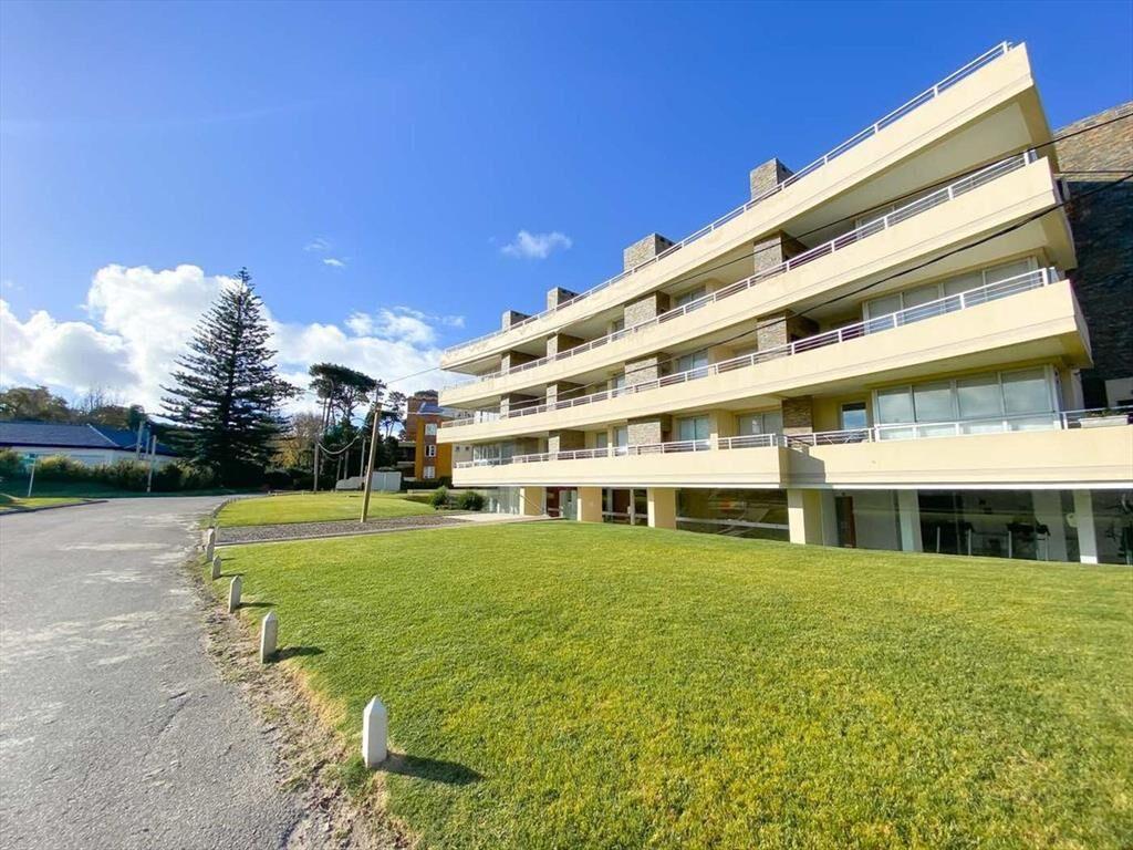 Apartamento en venta Mansa 1 dorm con parrillero