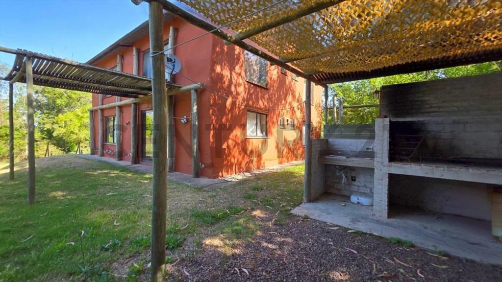 VENTA CASA Punta Ballena 2 dormitorios parrillero gran te...