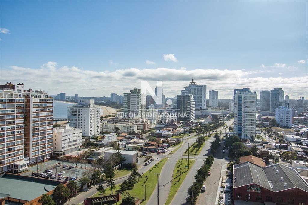Departamento de 2 dormitorios en venta en torre ,