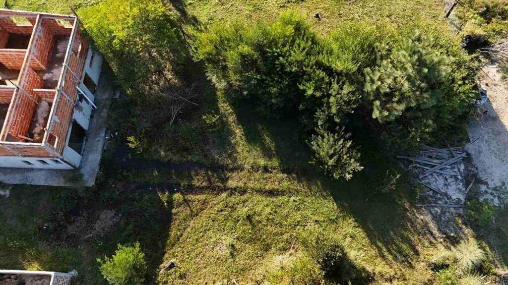 VENTA TERRENO CON CASA A TERMINAR PINAMAR NORTE