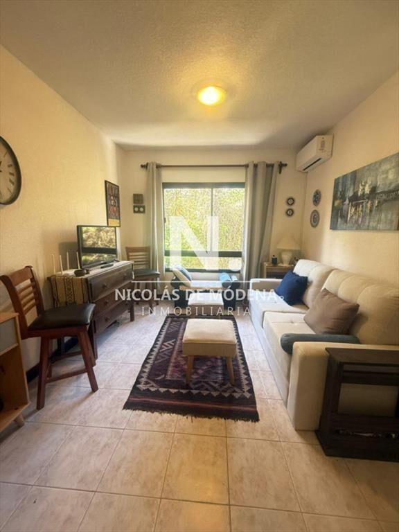 Apartamento en venta a 100 metros de Punta - Le