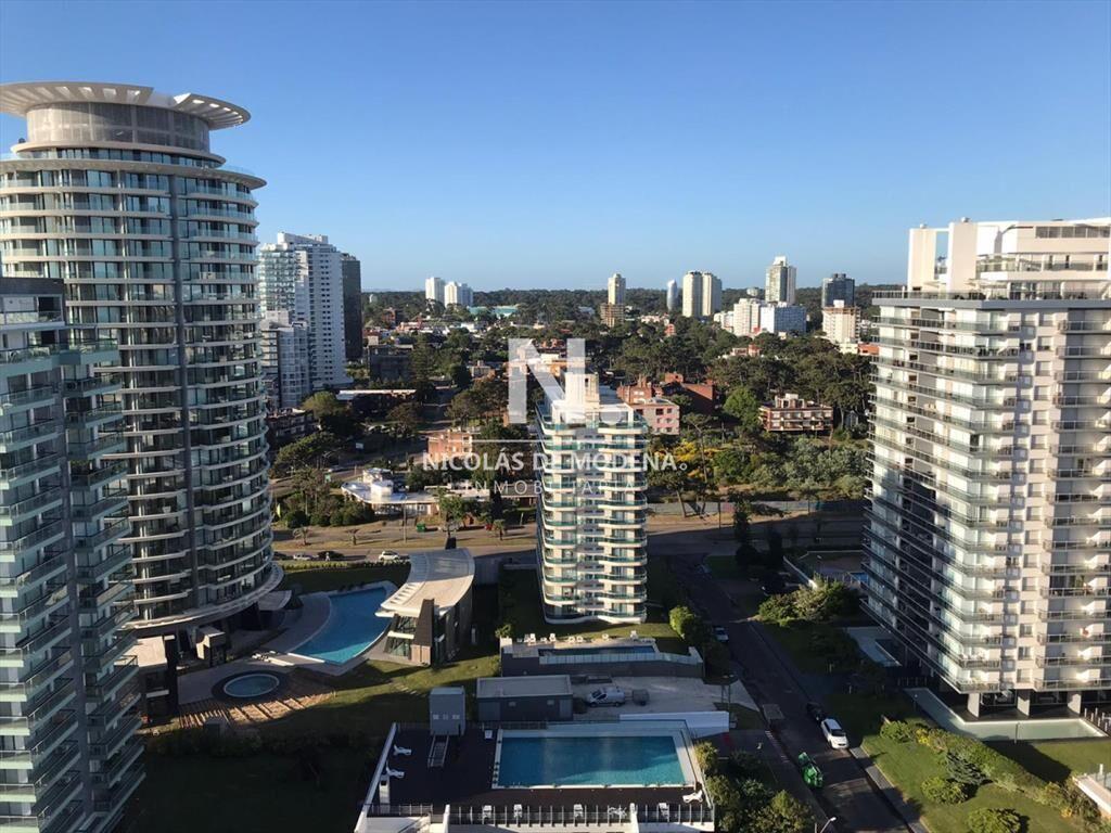 Espectacular departamento, de 3 dormitorios en Punta del Es