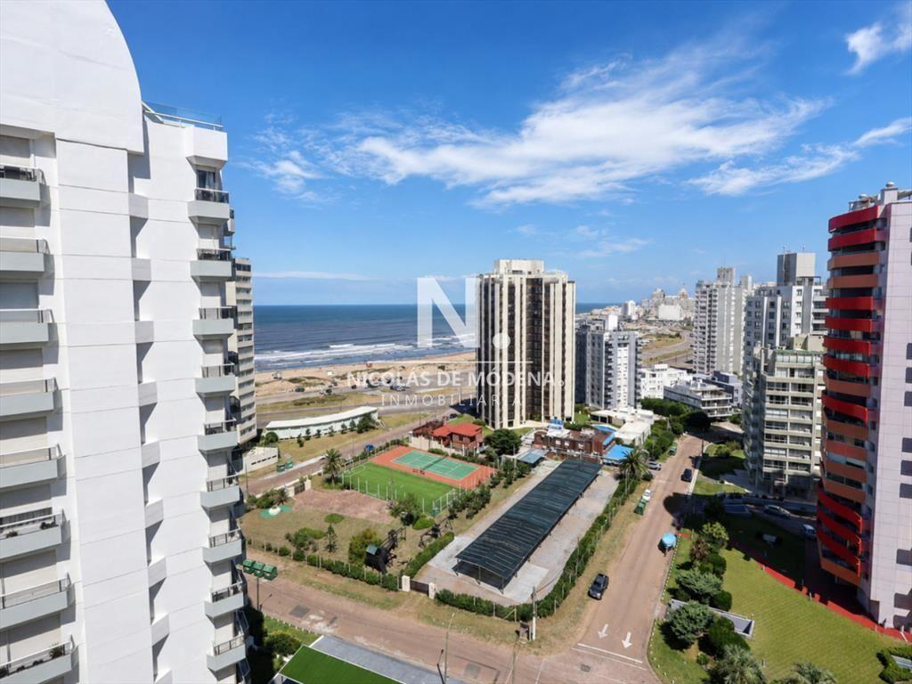 En venta apartamento en Torre Marina, de 1 en