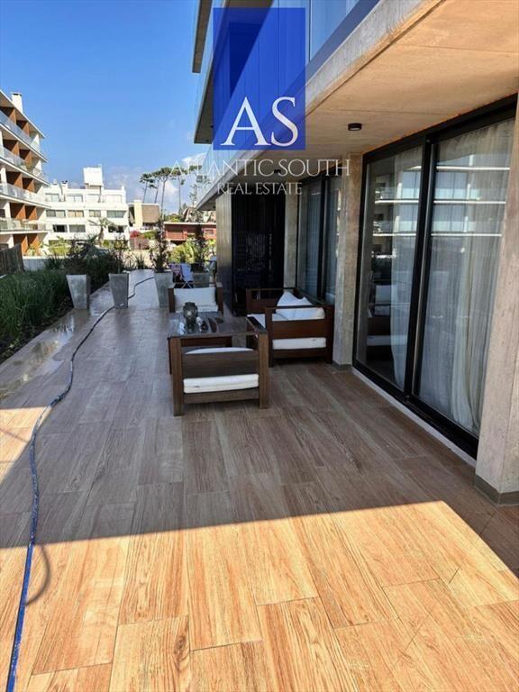 Apartamento 3 dormitorios con parrillero a garage