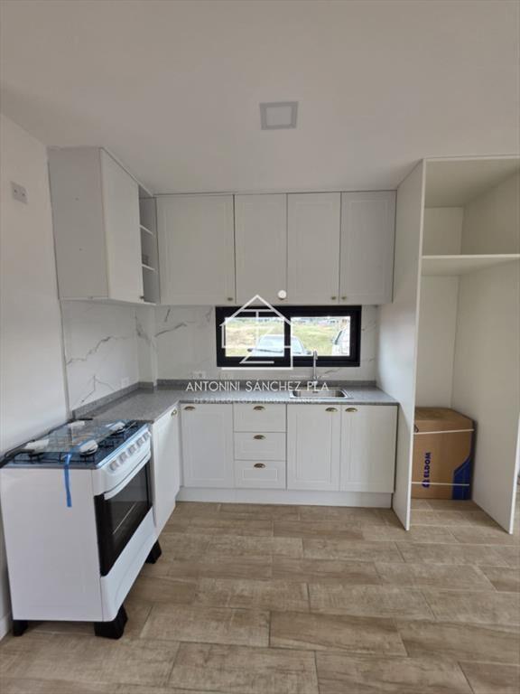 COMPLEJO 4H EN VENTA DE 2 DORMITORIO CERCA A