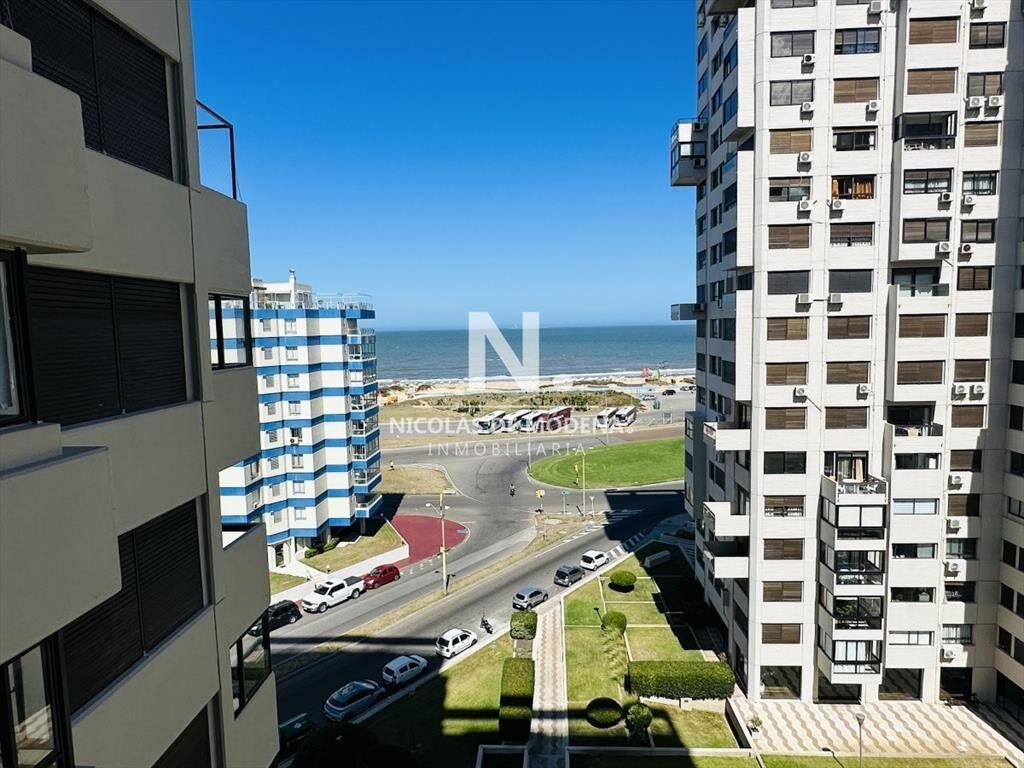 Apartamento en venta de 3 dormitorios en Playa ,