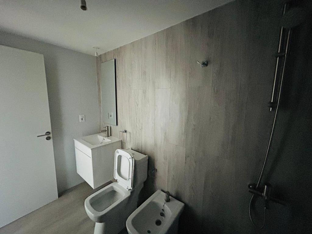 Venta de Apartamento con 1 dormitorio y garage en Cordón Sur